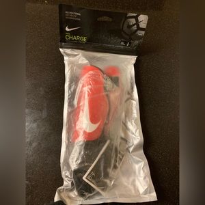 Nike Recreational Youth Shin Guards (size youth S)